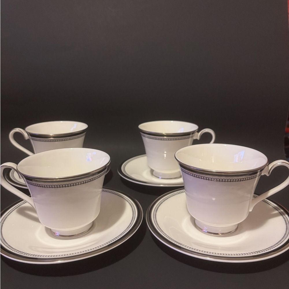 SARABANDE ENGLISH FINE BONE CHINA cup and Saucer Set Of 4